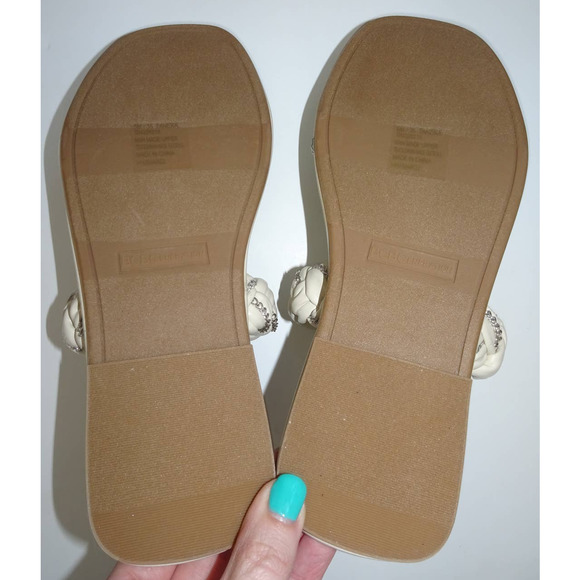 BCBGeneration Women's Fashion Flat Sandal 5 Cream - Picture 4 of 8
